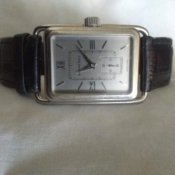 Vintage Burberry watch - Picture 3 of 10